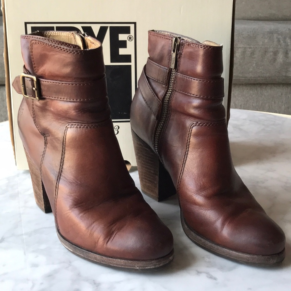 Frye Patty Riding Bootie Redwood Size 7M